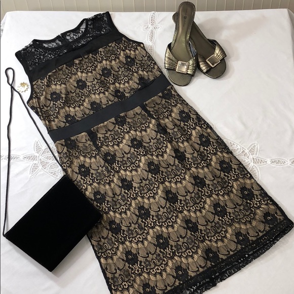 Emma & Michele Dresses & Skirts - 🏆EMMA & MICHELE Black Lace Overlay Dress size 12